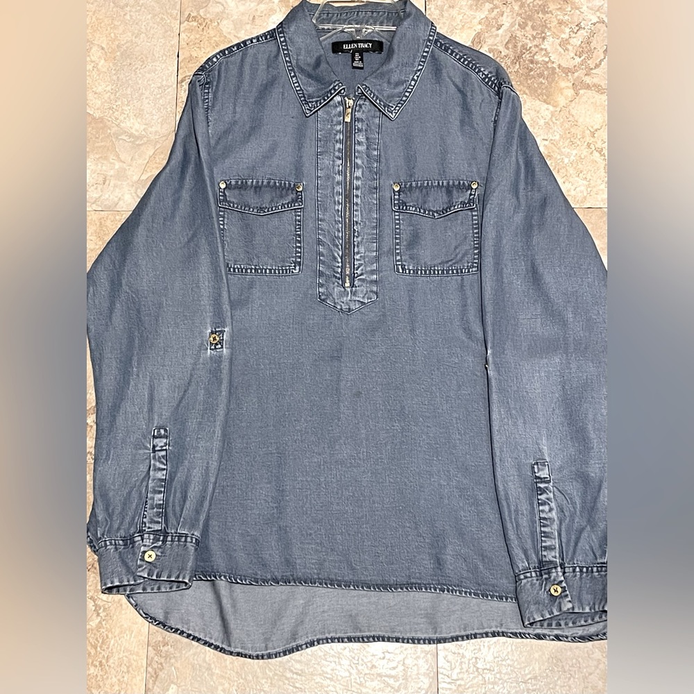 ELLEN TRACY  I  Denim Gold Zippered Top With Gold Accents on Front Pockets
